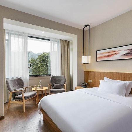 Hangzhou Puyu Travelling With Hotel Exterior photo