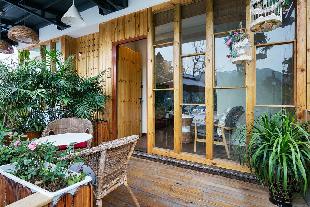 Hangzhou Puyu Travelling With Hotel Exterior photo
